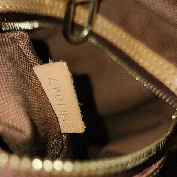 SOLD - Picture 4 of 4